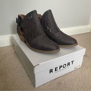 Report Deena Blue Booties, 7W